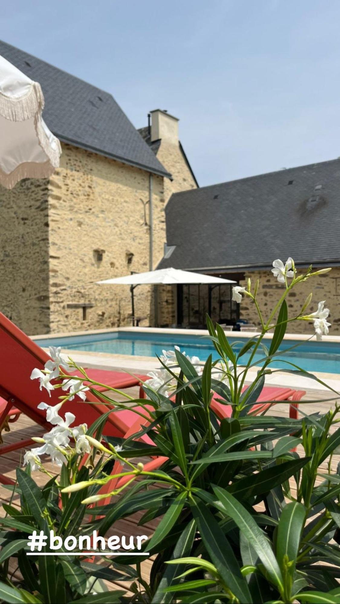 Domaine De La Bigottiere, Chambres D'Hotes Montigne-le-Brillant Eksteriør billede